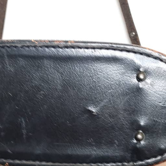 Handmade Leather Ladies handbag circular in shape - Picture 7 of 7